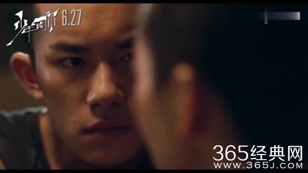 《少年的你》易烊千玺演绎另类少年