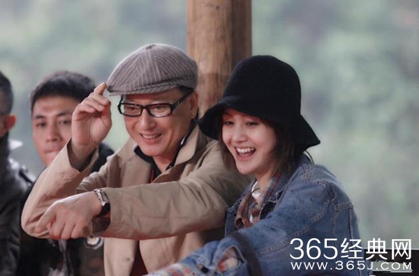 父亲节郑爽发888元红包给爸爸 被父亲备注爽老板