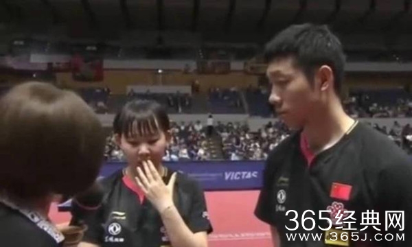 许昕遭遇灵魂翻译 网友：头要笑掉了