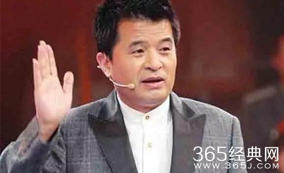 毕福剑女儿近照曝光 网友称撞脸岳云鹏