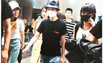 曾轶可道歉引质疑 曾轶可工作将全面暂停