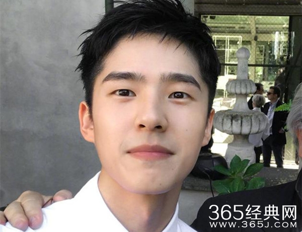 刘昊然给粉丝捐钱 网友：太善良了！