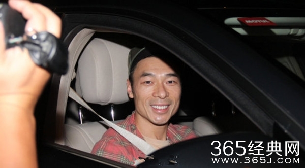 许志安出轨风波后罕见现身 否认与黄心颖再联络