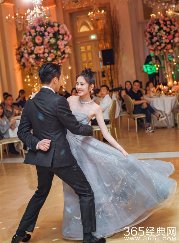 高甜预警！张若昀唐艺昕婚礼现场图来啦