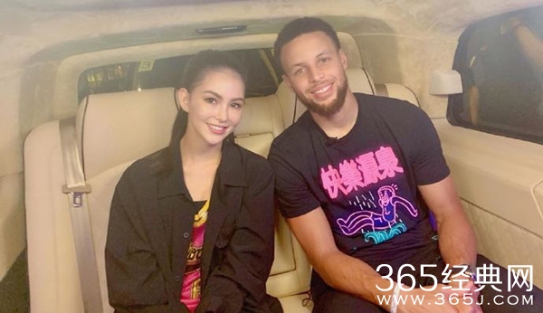 人生赢家！周杰伦晒昆凌与库里合影