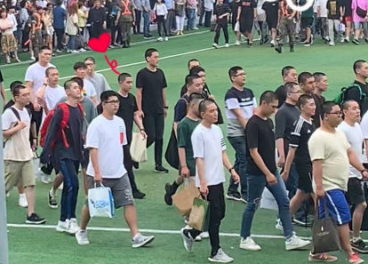 EXO第二位入伍成员 都暻秀低调入伍