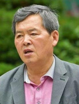 宋仲基爸爸失联 疑因离婚事件备受打击？