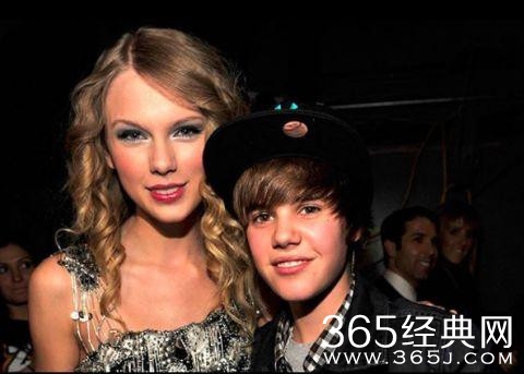 开撕！粉丝发文比伯背叛赛琳娜获泰勒点赞