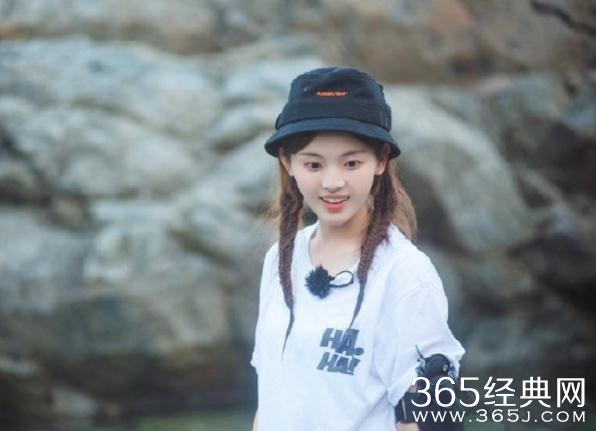 中国版《浪漫满屋》开机改名《仲夏满天心》