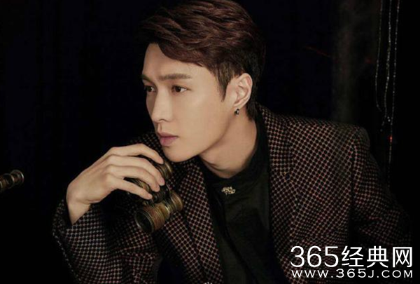 首开个人巡演 张艺兴演唱会却被质疑假唱