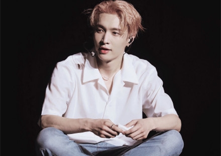 张艺兴首个个人巡演 上海完美开唱