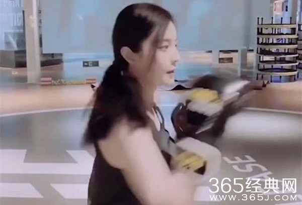 范冰冰练拳击碎怀孕传闻 开拍新片状态好