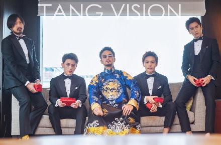 06好男儿齐聚张晓晨婚礼 王传君造型引注目