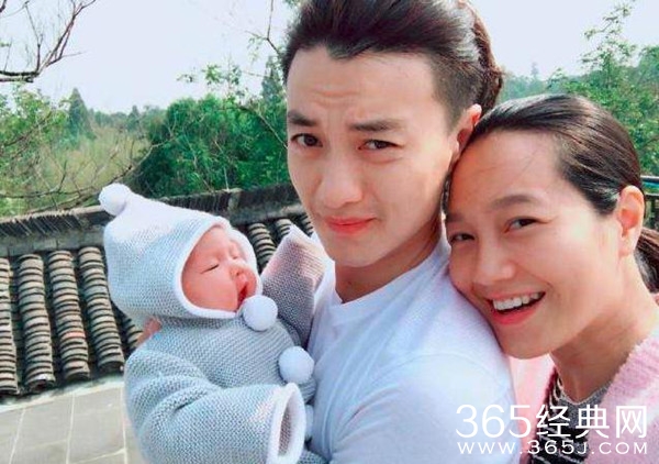 周一围朱丹带女儿出游 一家三口温馨又甜蜜