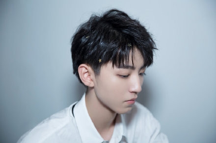 曾经的一面之缘 王俊凯现身张艺兴演唱会