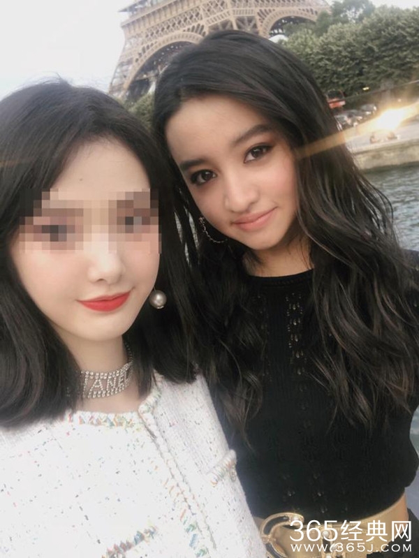 宋茜木村光希同框合影 “一黑一白”谁更胜一筹