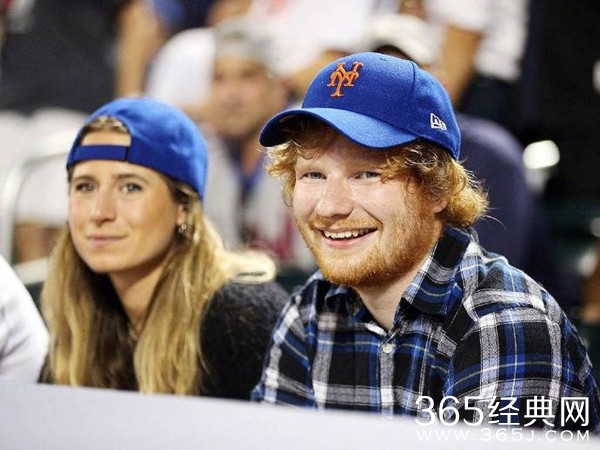 黄老板Ed Sheeran已经与26岁女友完婚