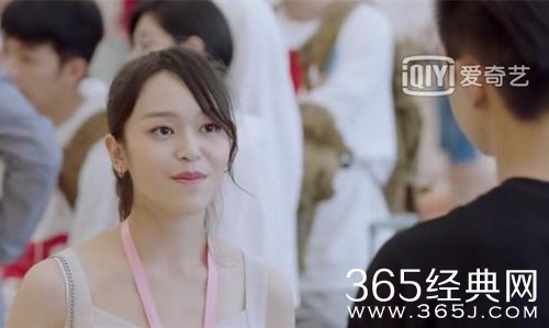《亲爱的热爱的》周珊及饰演者介绍