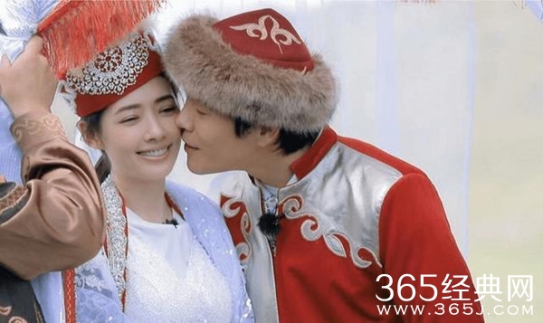 向佐郭碧婷体验草原婚礼 向佐骑马迎娶郭碧婷