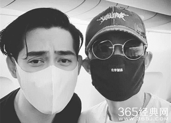 吴建豪回应F4合体 交给时间