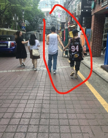 徐璐张铭恩公布恋情 合体录制《女儿们的恋爱2》