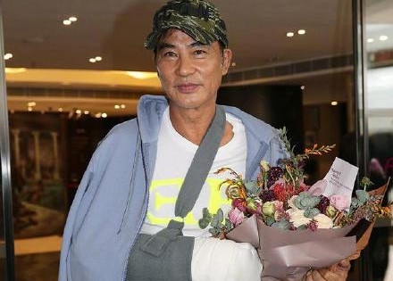 任达华不追击凶手与主办方责任 手指恢复或需半年