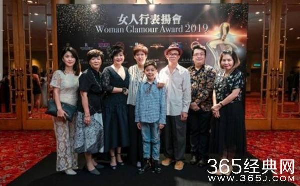 梅艳芳离世16年后再获奖项 哥哥一家现身领奖