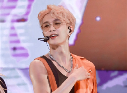 张艺兴为了粉丝安全 工作室发声明取消香港演唱会