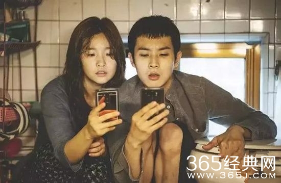 戛纳金棕榈电影《寄生虫》含义解析