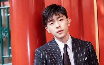 邓伦小号疑被扒 前女友白卉子曝光