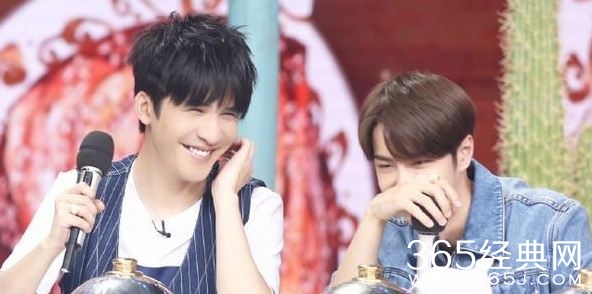 《天天向上》王一博大秀厨艺 在线拍黄瓜