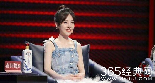 《脱口秀大会2》冯提莫表现自然自黑身高