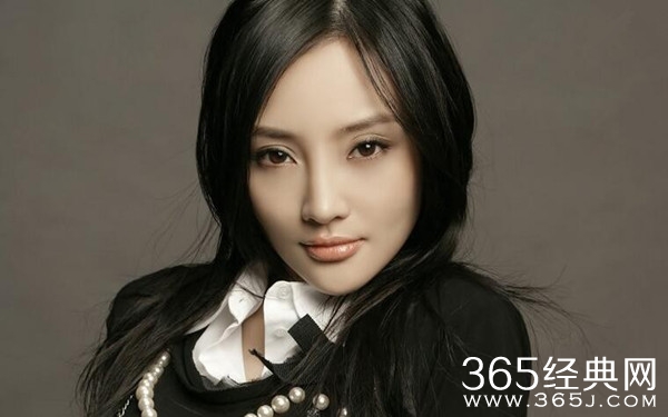 李小璐朋友圈发文 疑似给女儿甜馨改名李亦涵