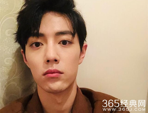 肖战继机场被摸手之后 粉丝又硬核强行卡门