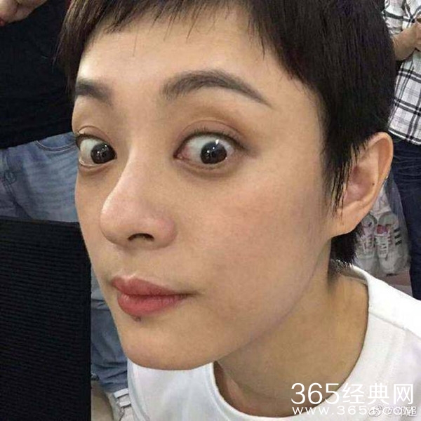 邓超发孙俪黑照 估计回家得跪海胆了