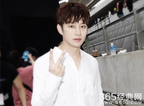 金希澈追星成功！祝绪丹回应金希澈安利微博