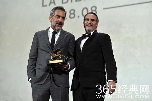 DC闷声干大事 电影小丑夺得金狮奖