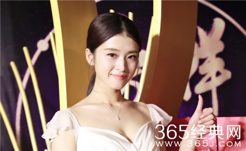《遇见幸福》司问渠前女友饰演者介绍