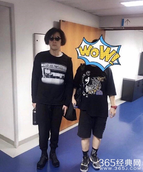 胡歌狂野爆炸头造型现身 偶像包袱是什么？