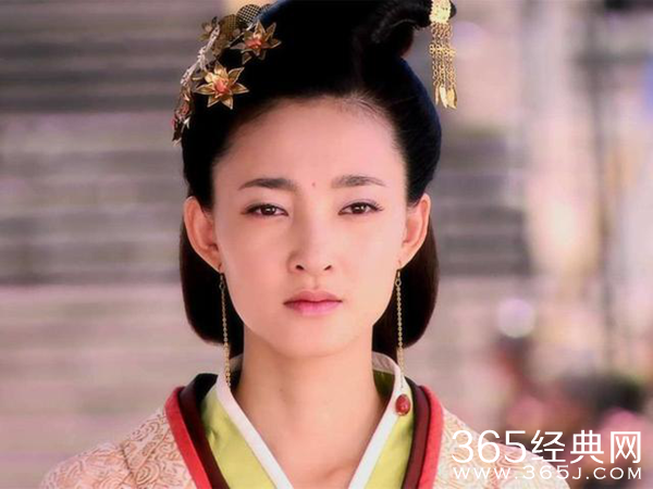 情断林更新？王丽坤与神秘男牵手恋情疑曝光