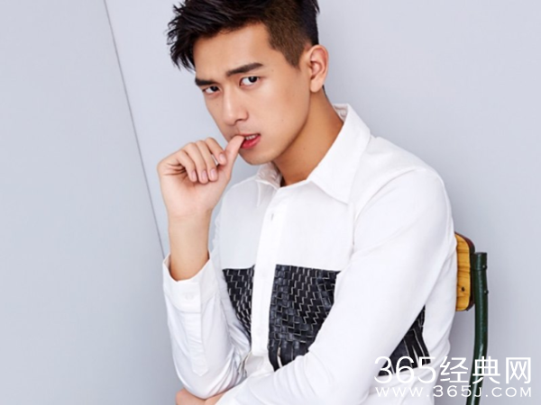 李现发文怒怼私生饭 却被质疑矫情