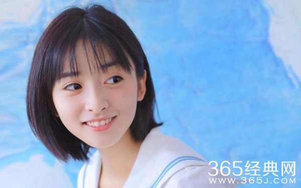 沈月恋情疑似曝光 与神秘男子同回住处