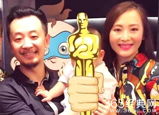 黄海波近照曝光 戴口罩棒球帽花裤子包裹严实