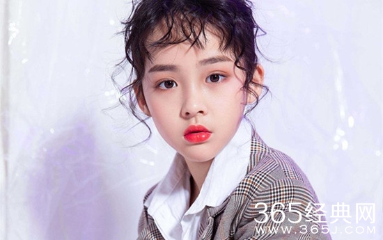 我和我的祖国小美是谁演的 小美扮演者樊雨洁个人资料介绍