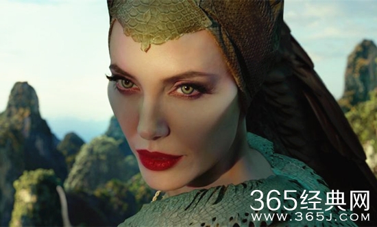 《沉睡魔咒2》定档10月18日 同步北美上映