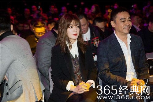 葛优新作《两只老虎》定档 11月29日演绎荒诞喜剧