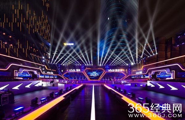 夜晚城市实境追跑首例《追我吧》即将开播