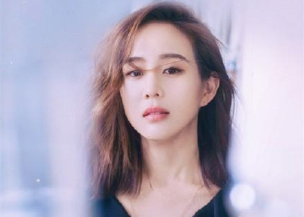 曝张钧甯好友不满邱泽名声 劝其不要心急认爱