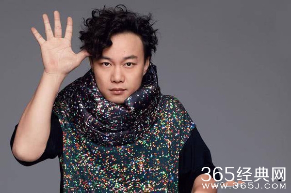 陈奕迅连发微博12月9日见 是演唱会歌单还是要出新歌？