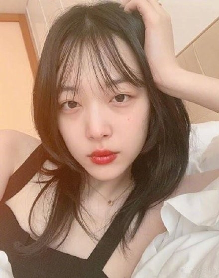 雪莉死亡原因调查中 排除他杀因抑郁症自杀可能性最大